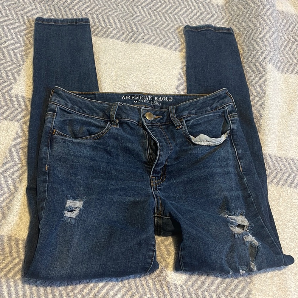 Ripped skinny jeans
